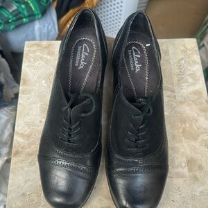 Clark’s Bandables Leather Shoes Sz 8